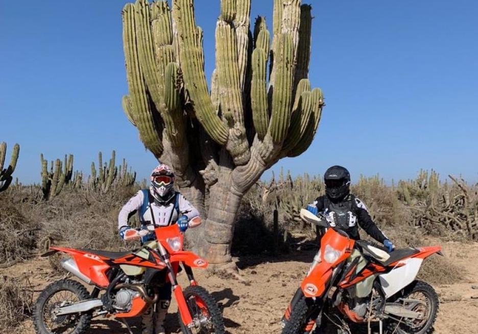 TOUR-BAJA4.JPG